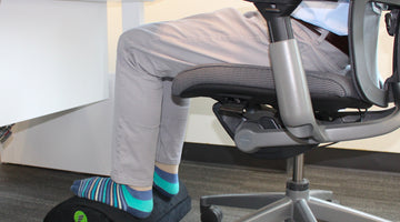 Key Benefits of Using an Ergonomic Footrest Under Your Desk